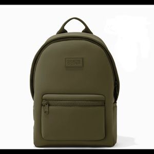 Dakota Neoprene Backpack
water-resistant Recycled Repreve® Lining army green